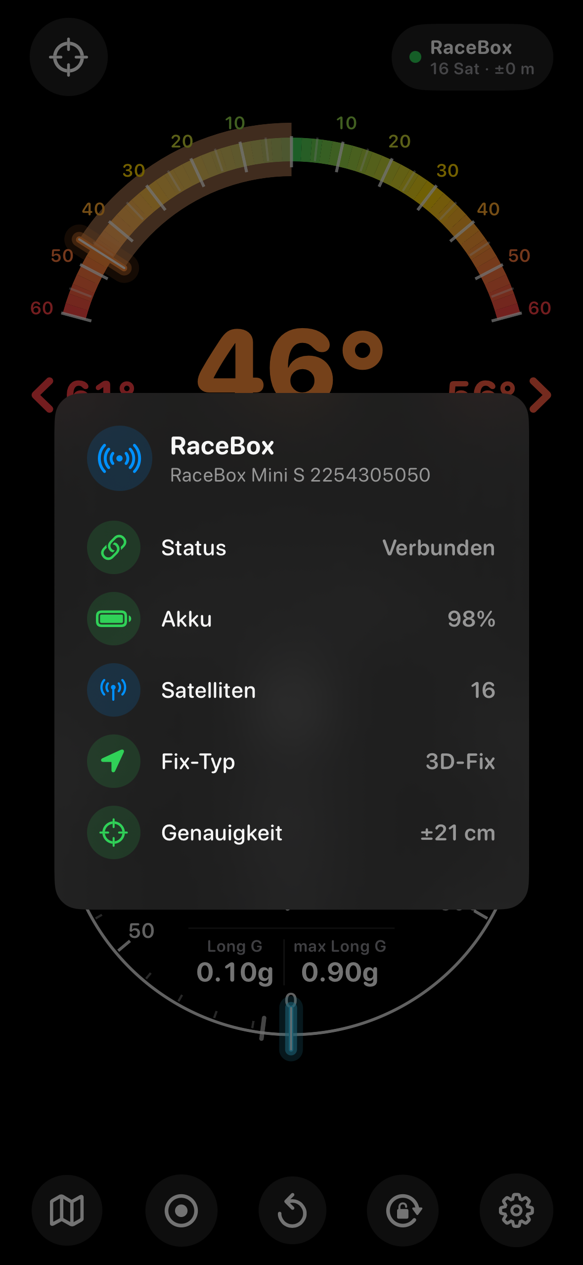 Cockpit von Lean Angle mit geöffnetem RaceBox-Status: Verbunden, Akku 98 %, 16 Satelliten, 3D-Fix, Genauigkeit ±21 cm